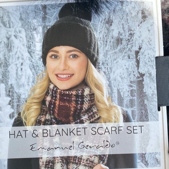 Emanuel Geraldo NWT Maroon Plaid Scarf & Black Pom Beanie Hat Set, Women’s OS - Picture 2 of 14